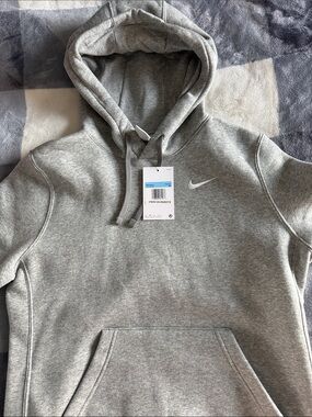 Nike women’s Grey Pullover Hoodie